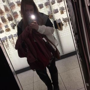 Meet your Posher, Alina